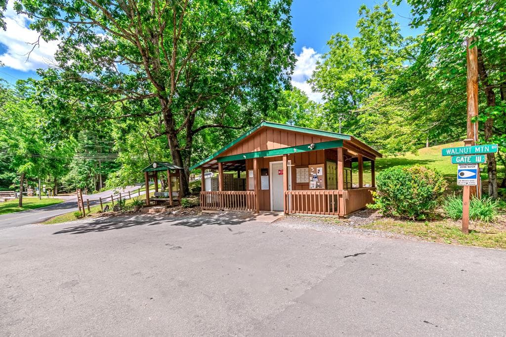 341 Valley View Road, Ellijay GA 30536 - Photo
