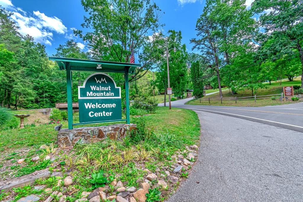 341 Valley View Road, Ellijay GA 30536 - Photo
