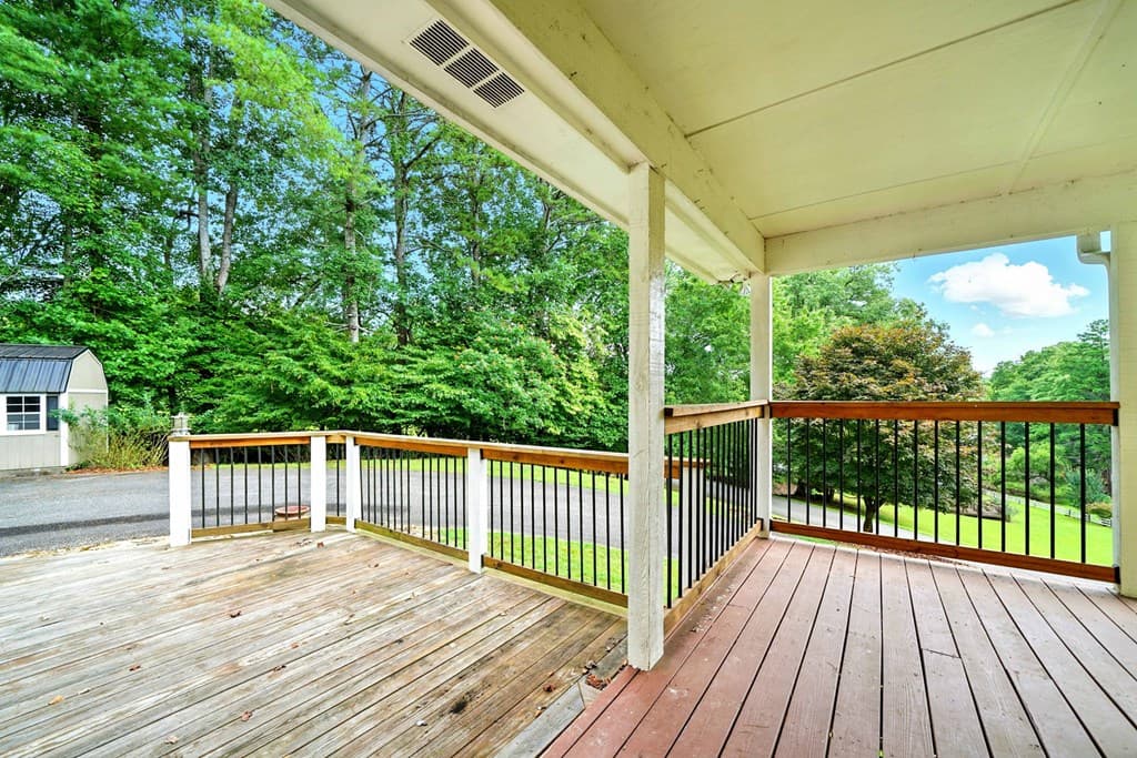27 Twin Brook Drive, Blairsville GA 30512 - Photo