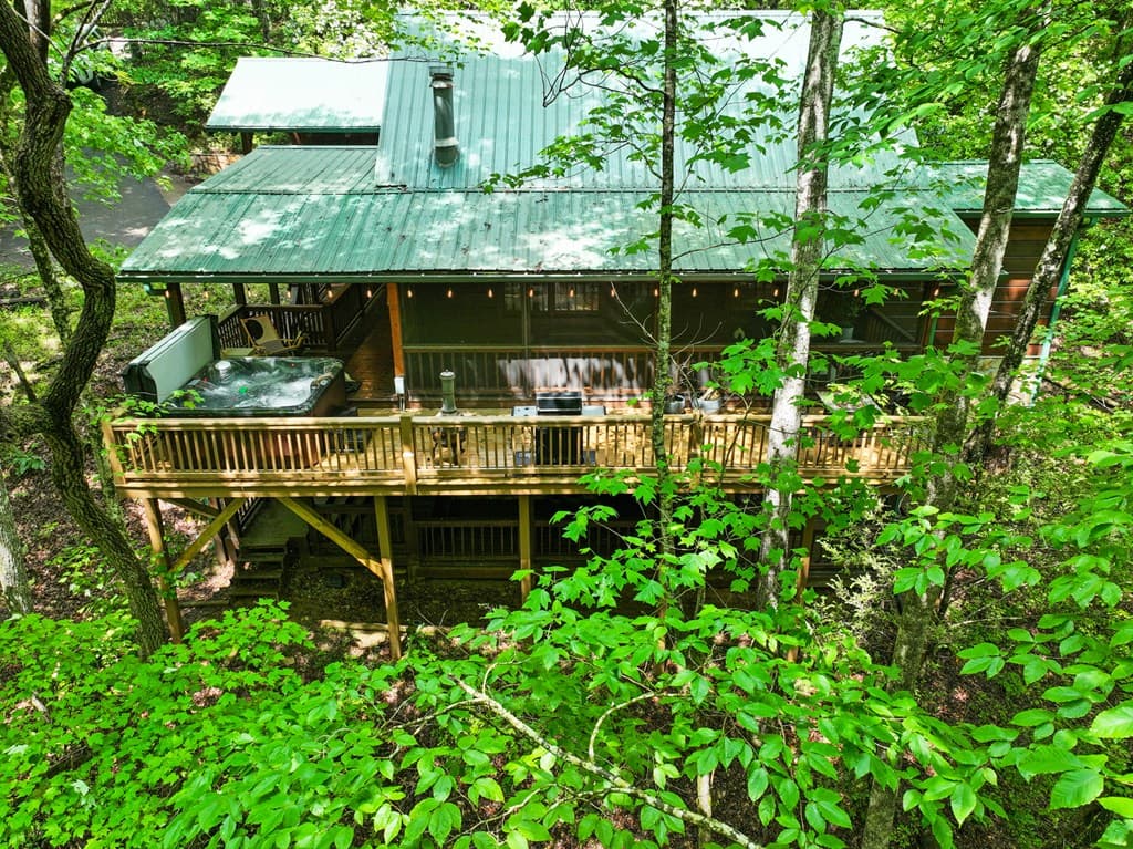 189 Cherry Lake Drive, Blue Ridge GA 30513 - Photo
