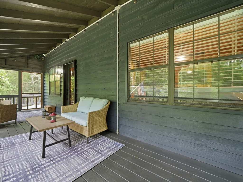 220 Oak Loop, Mineral Bluff GA 30559 - Photo