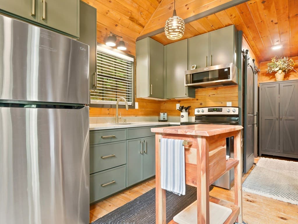 220 Oak Loop, Mineral Bluff GA 30559 - Photo
