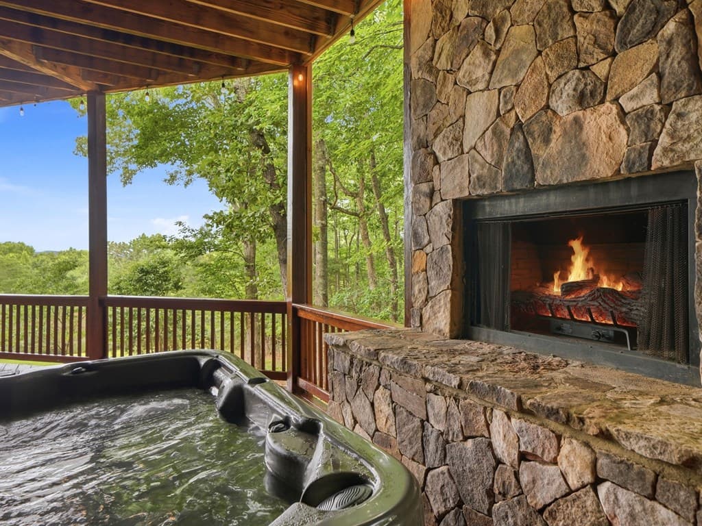 516 Endless View Road, Mineral Bluff GA 30559 - Photo