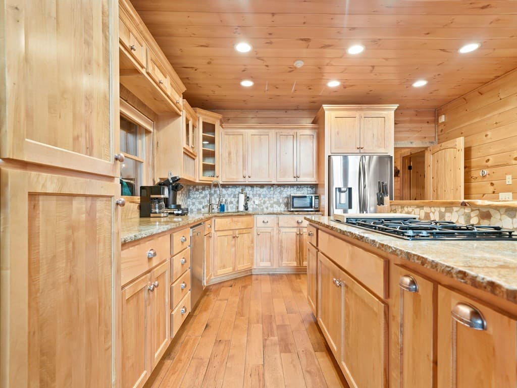 516 Endless View Road, Mineral Bluff GA 30559 - Photo