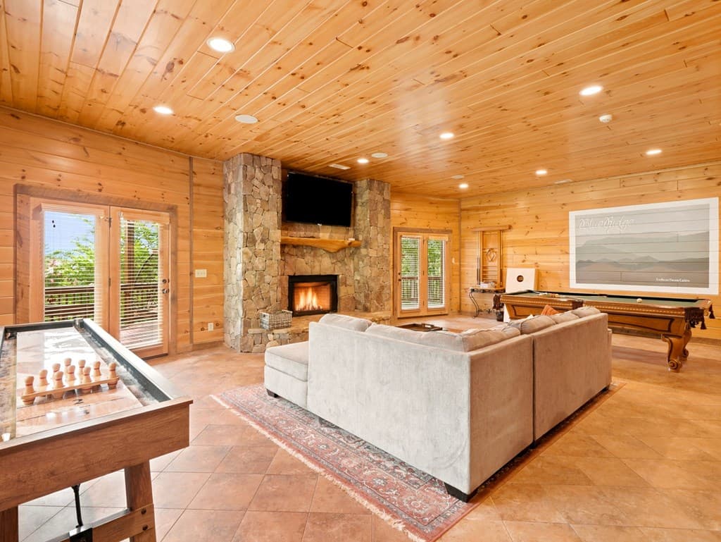 516 Endless View Road, Mineral Bluff GA 30559 - Photo