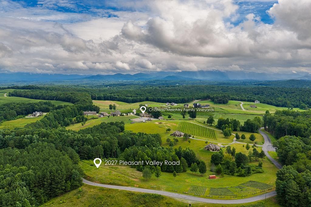 2027 Pleasant Valley Road, Talking Rock GA 30175 - Primary photo