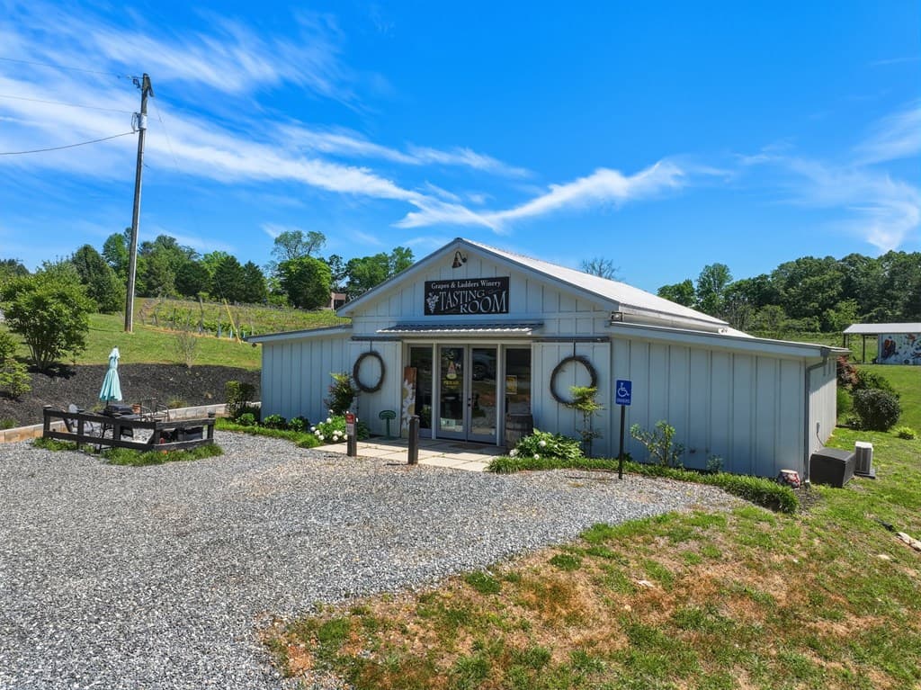 2317 Hwy 382, Ellijay GA 30540 - Photo