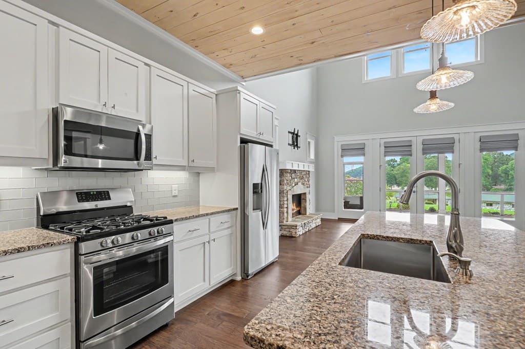 903 Elf School Road, Hayesville NC 28904 - Photo