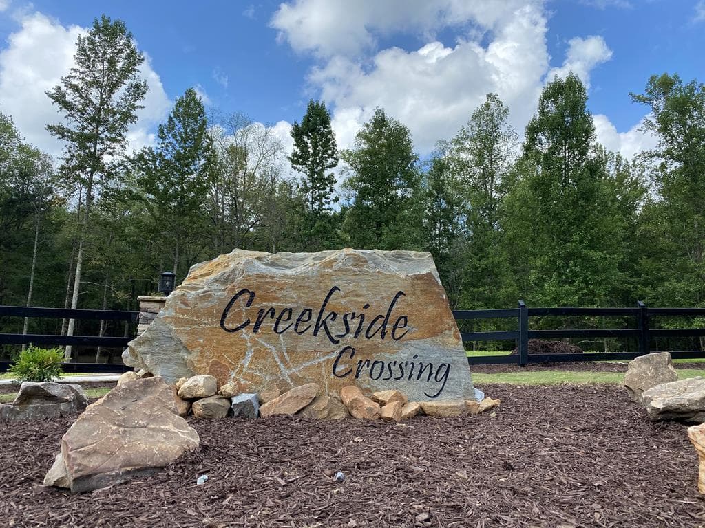 182 Vista Creek Drive, Talking Rock GA 30175 - Primary photo