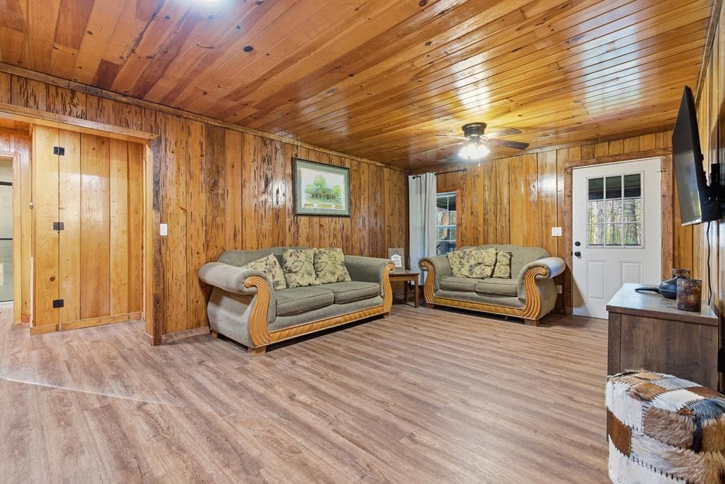 1843 Old Mobile Road, Mccaysville GA 30555 - Photo