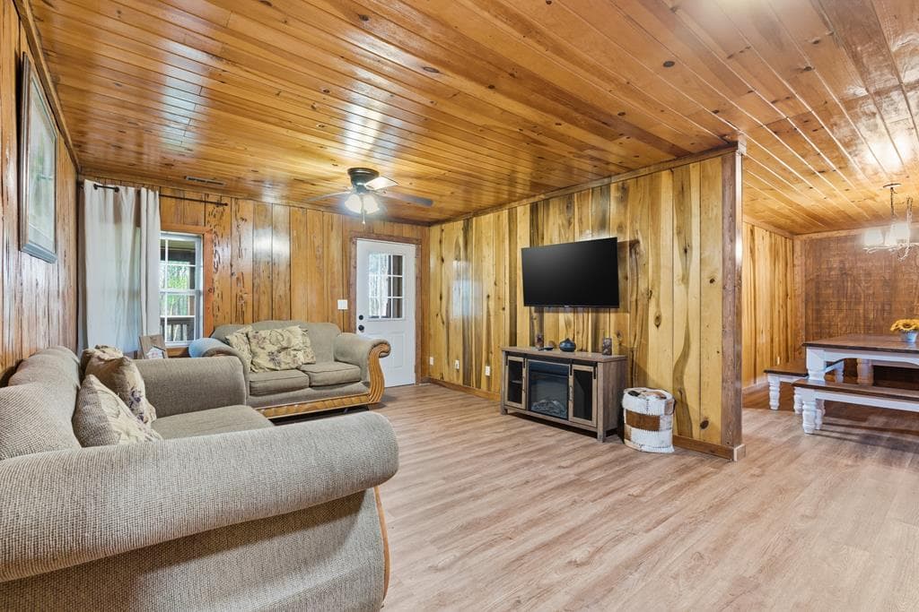 1843 Old Mobile Road, Mccaysville GA 30555 - Photo