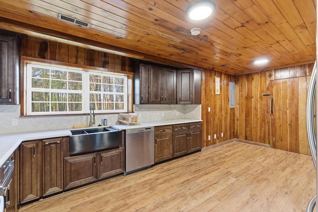 1843 Old Mobile Road, Mccaysville GA 30555 - Photo