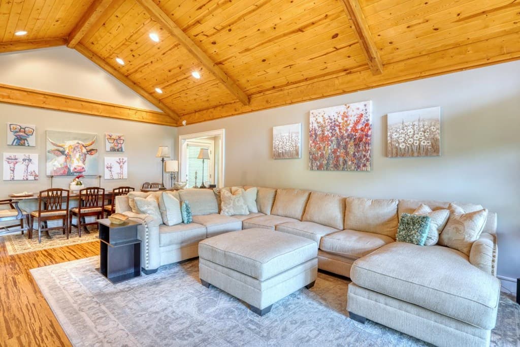228 Country Club Drive, Clayton GA 30525 - Photo