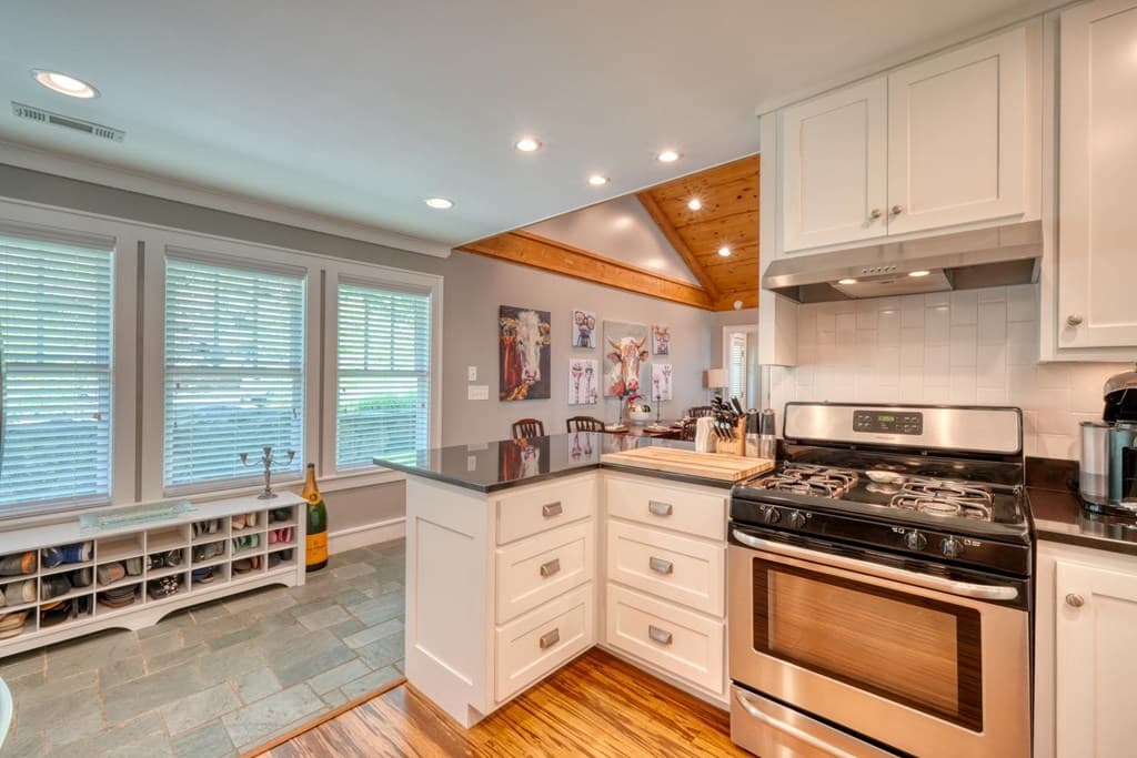 228 Country Club Drive, Clayton GA 30525 - Photo