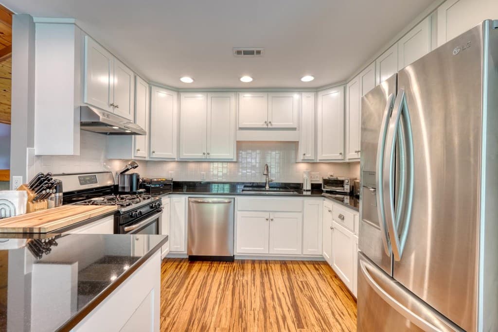228 Country Club Drive, Clayton GA 30525 - Photo