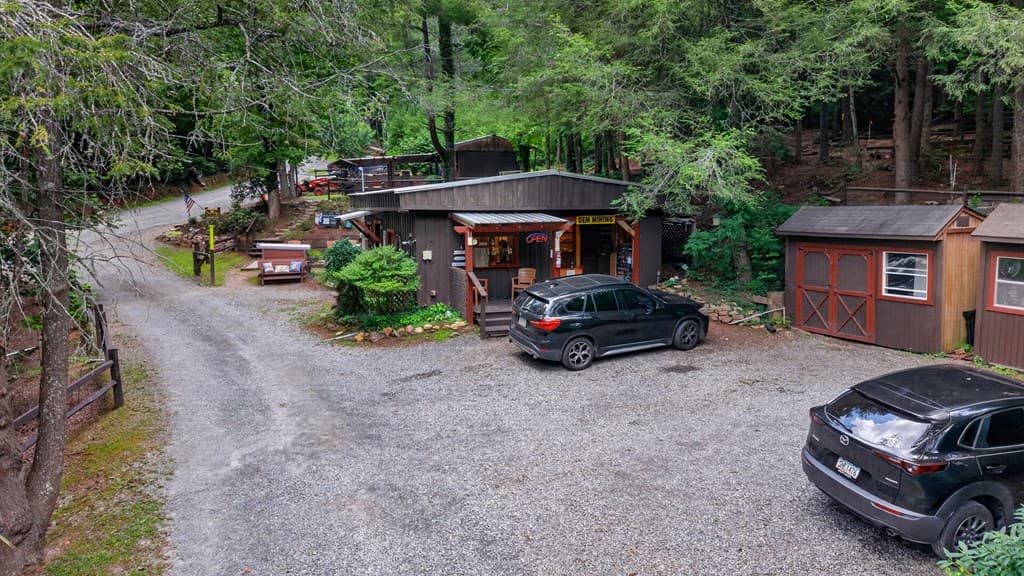 24 Adelaide Drive, Blue Ridge GA 30513 - Photo