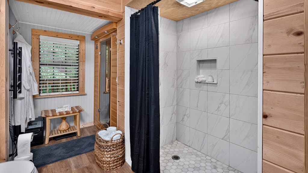 24 Adelaide Drive, Blue Ridge GA 30513 - Photo