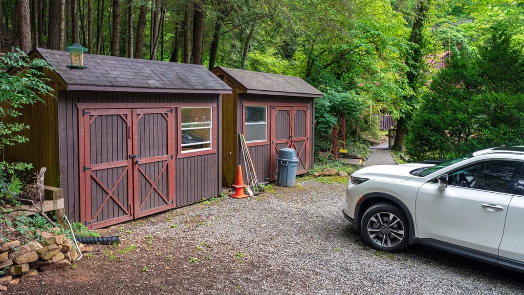 24 Adelaide Drive, Blue Ridge GA 30513 - Photo