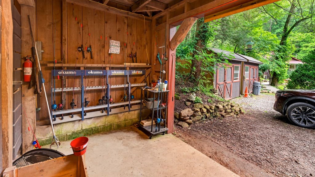 24 Adelaide Drive, Blue Ridge GA 30513 - Photo