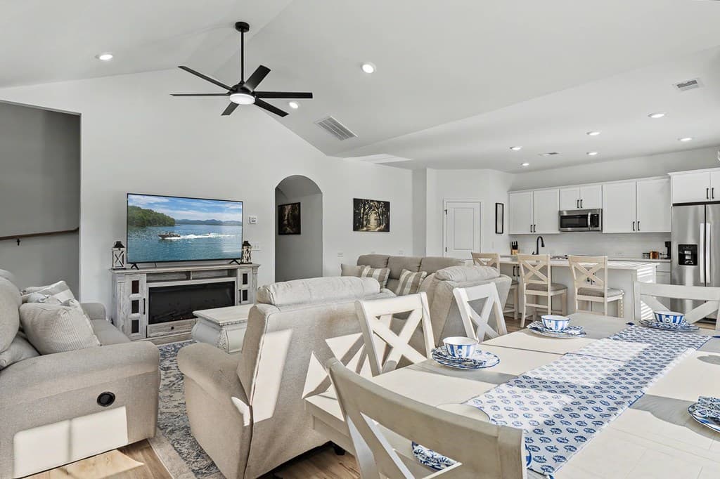 119 Red Cloud Walk, Waleska GA 30183 - Photo