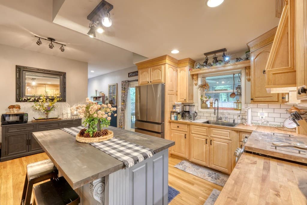 152 Lonesome Pine Trail, Blairsville GA 30512 - Photo