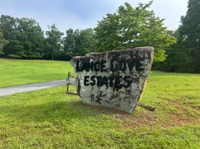 2 Thunder Road, Hayesville NC 28904 - Photo