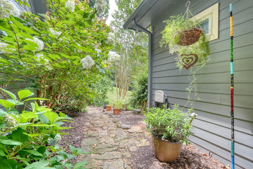 238 Meadowbrook Drive, Hayesville NC 28904 - Photo