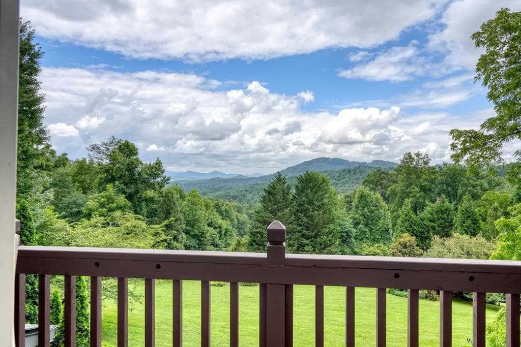 238 Meadowbrook Drive, Hayesville NC 28904 - Photo