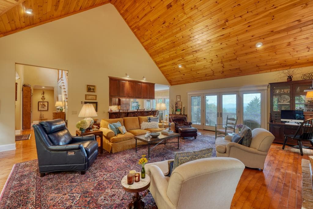238 Meadowbrook Drive, Hayesville NC 28904 - Photo
