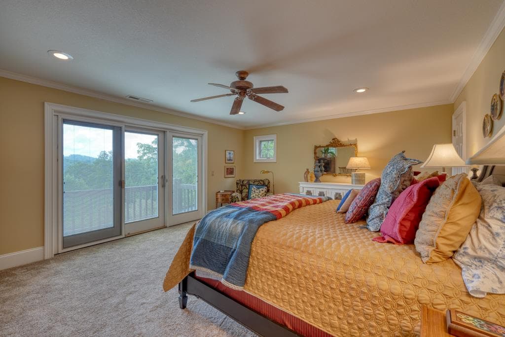 238 Meadowbrook Drive, Hayesville NC 28904 - Photo