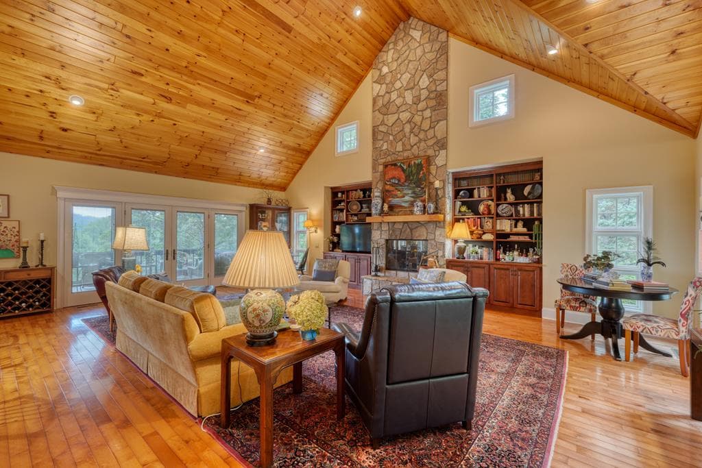 238 Meadowbrook Drive, Hayesville NC 28904 - Photo