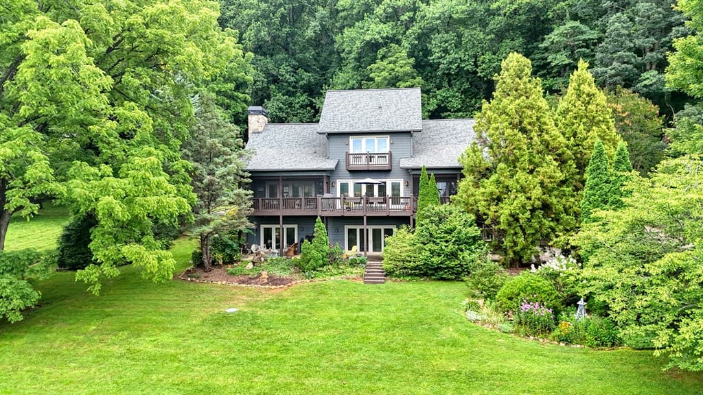 238 Meadowbrook Drive, Hayesville NC 28904 - Photo