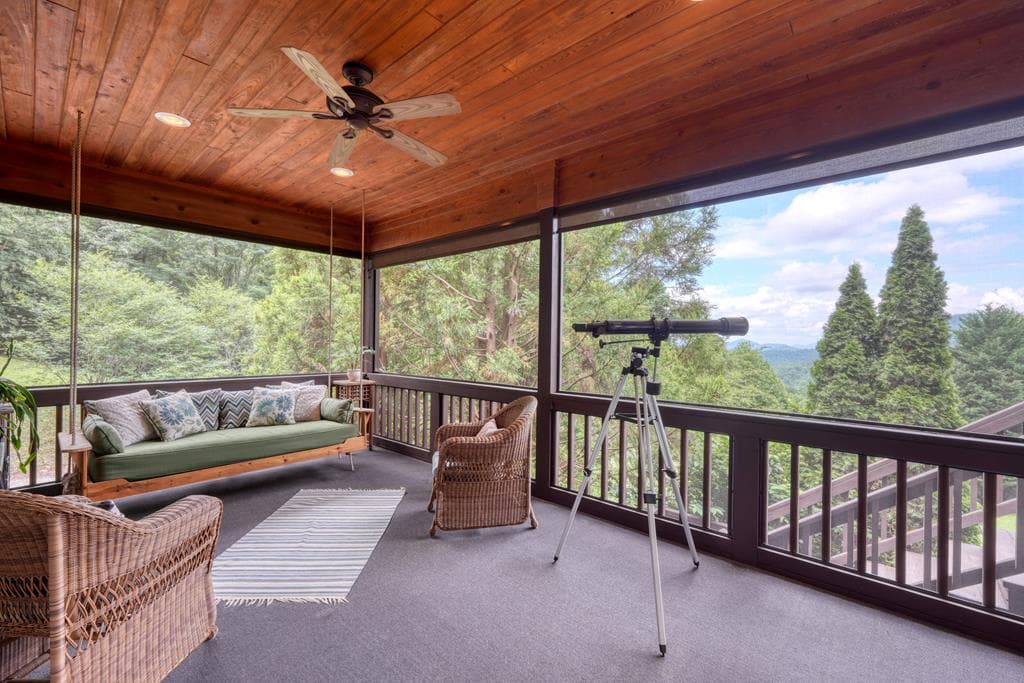238 Meadowbrook Drive, Hayesville NC 28904 - Photo
