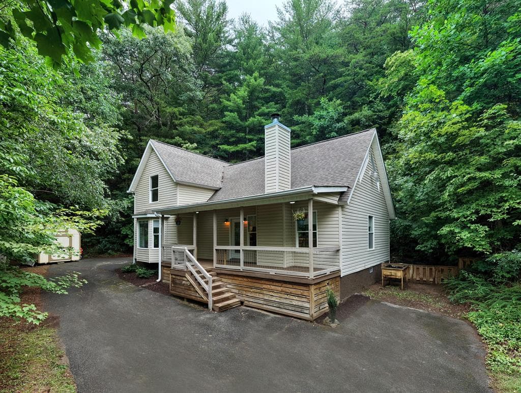 4107 Twiggs Drive, Hiawassee GA 30546 - Primary photo