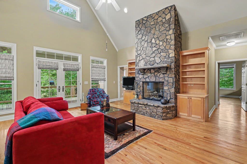 54 Esco Circle, Rabun Gap GA 30568 - Photo