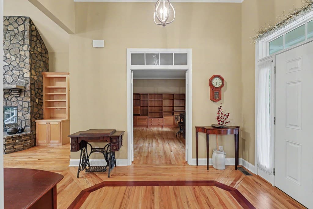 54 Esco Circle, Rabun Gap GA 30568 - Photo