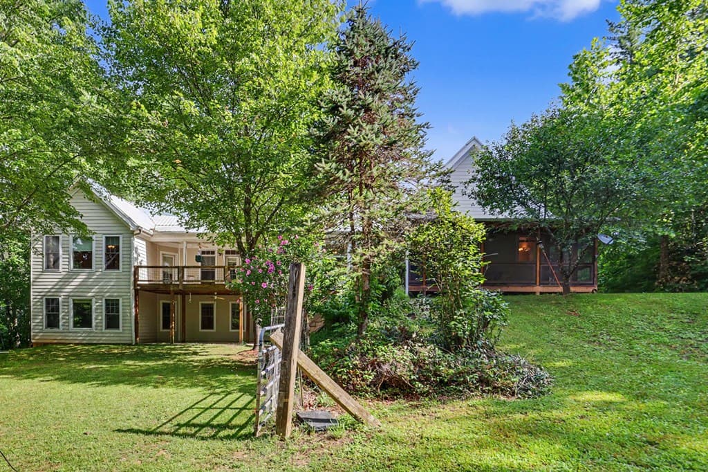 54 Esco Circle, Rabun Gap GA 30568 - Photo