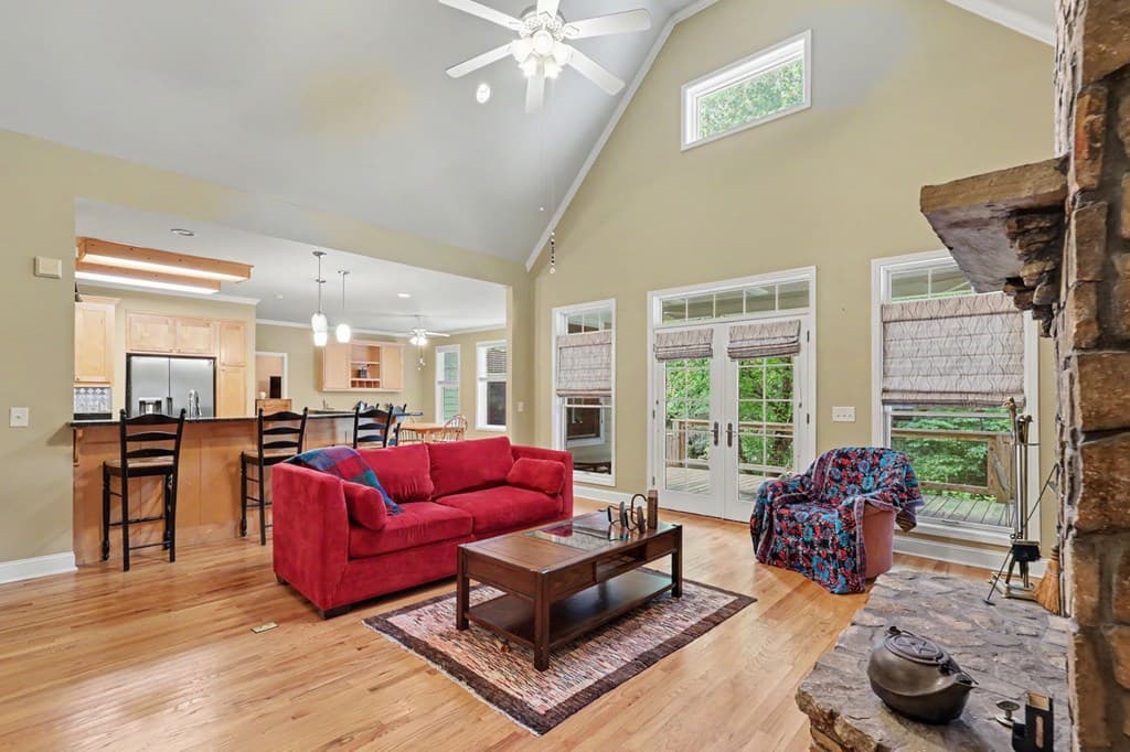 54 Esco Circle, Rabun Gap GA 30568 - Photo