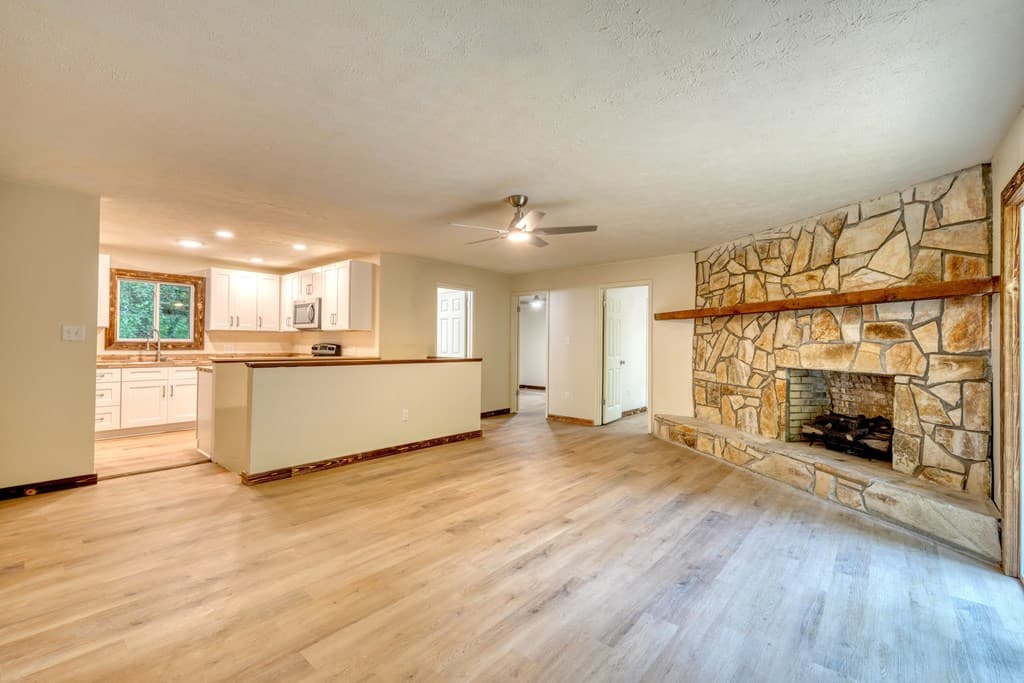 198 Big Rock Drive, Hayesville NC 28904 - Photo