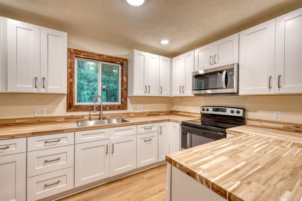 198 Big Rock Drive, Hayesville NC 28904 - Photo