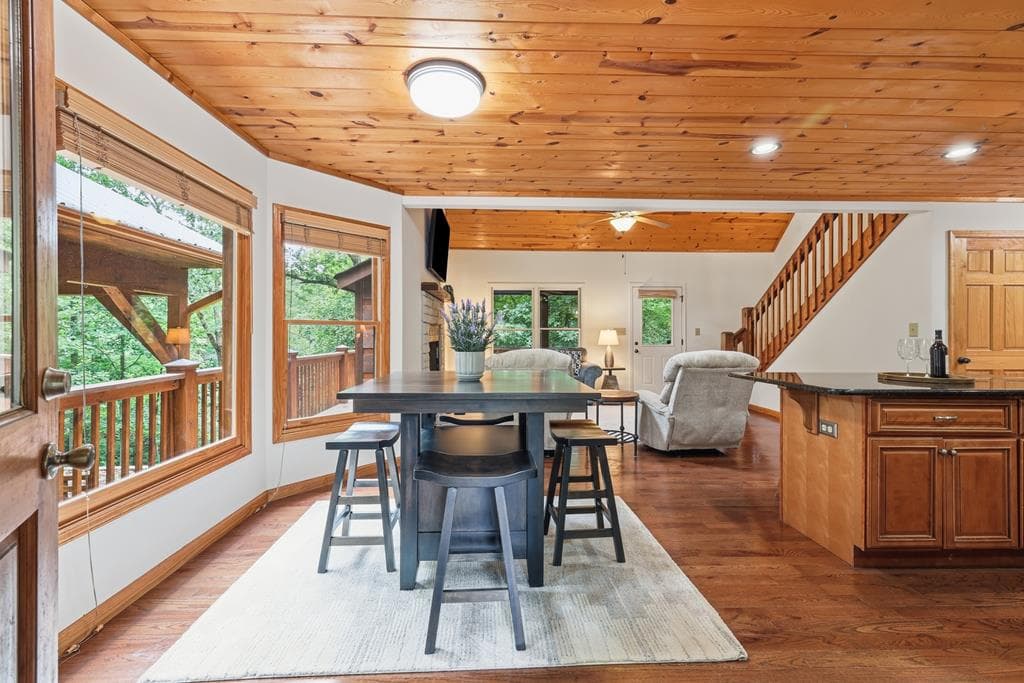 161 Arbor Way, Blue Ridge GA 30513 - Photo