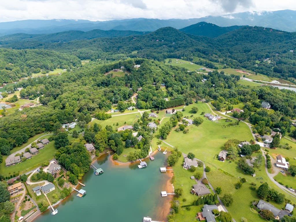 85 Buena Vista Drive, Hayesville NC 28904 - Photo