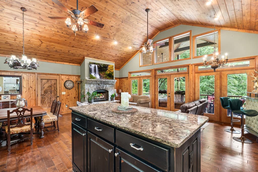 85 Buena Vista Drive, Hayesville NC 28904 - Photo