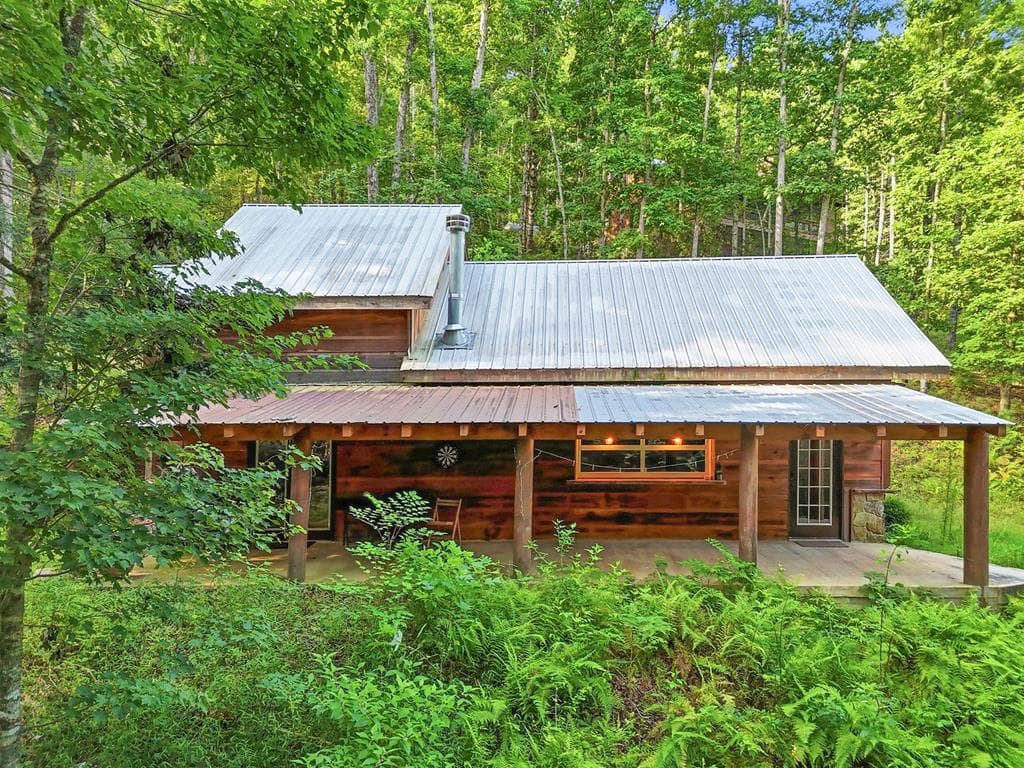 50 Pigeon Creek Road, Blue Ridge GA 30513 - Primary photo