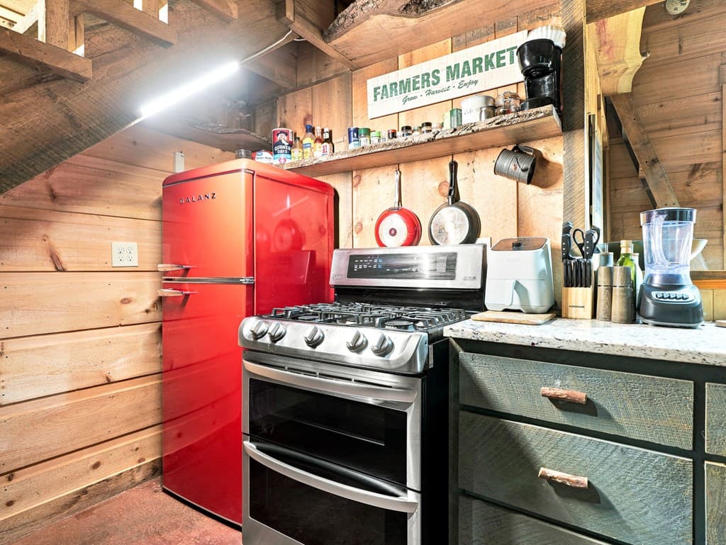 50 Pigeon Creek Road, Blue Ridge GA 30513 - Photo