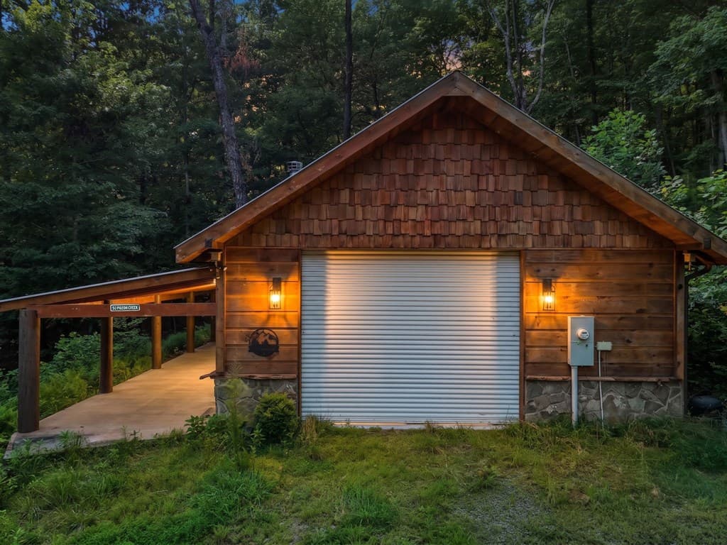 50 Pigeon Creek Road, Blue Ridge GA 30513 - Photo