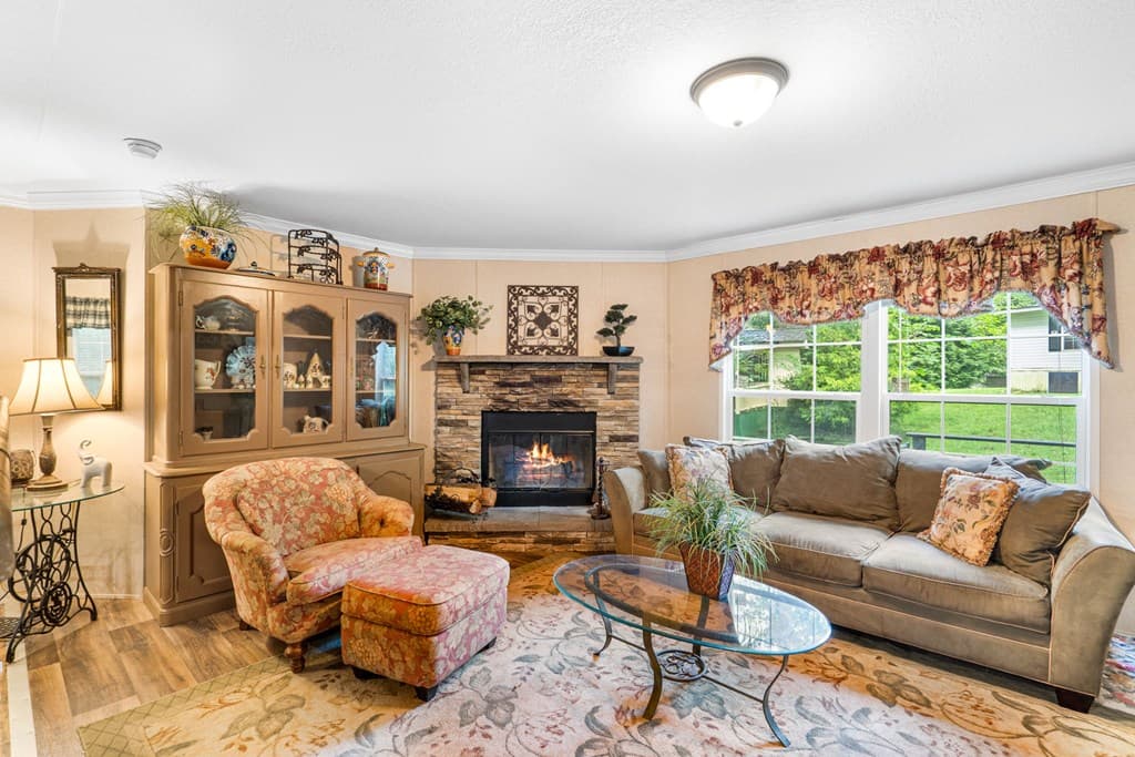 108 Leisure Woods Lane, Hiawassee GA 30546 - Photo