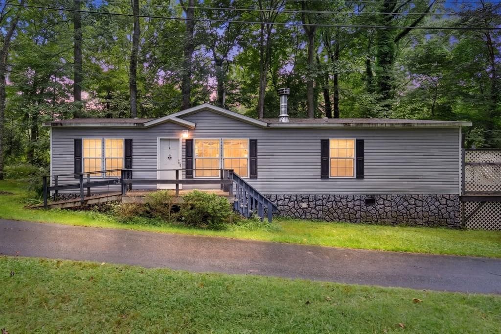 108 Leisure Woods Lane, Hiawassee GA 30546 - Primary photo