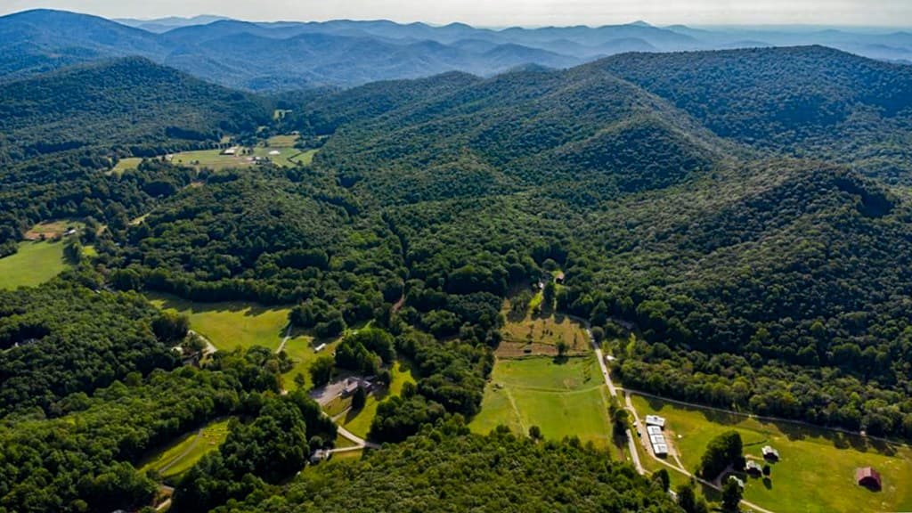239 Glenn Elliott Road, Suches GA 30572 - Photo