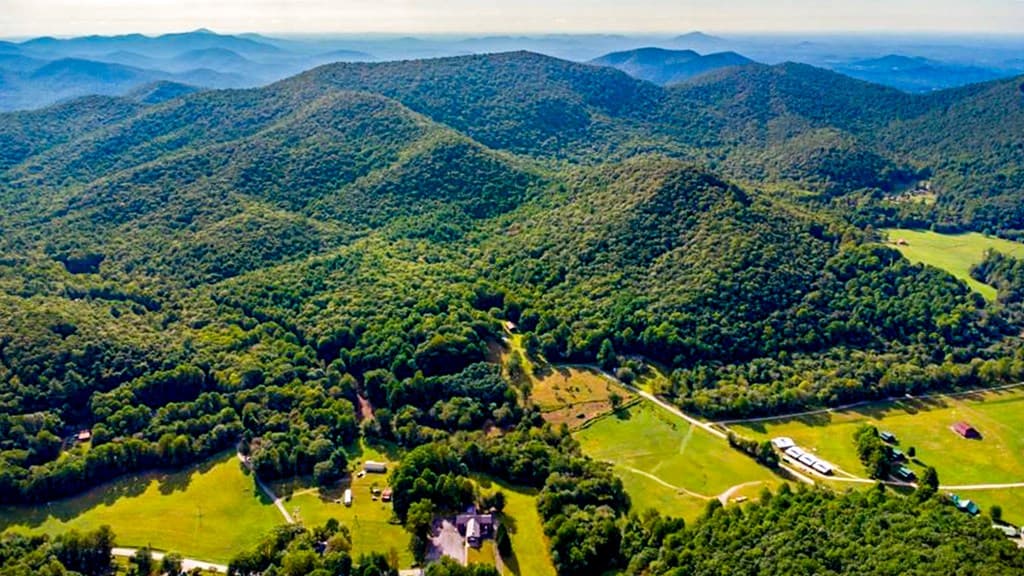 239 Glenn Elliott Road, Suches GA 30572 - Photo